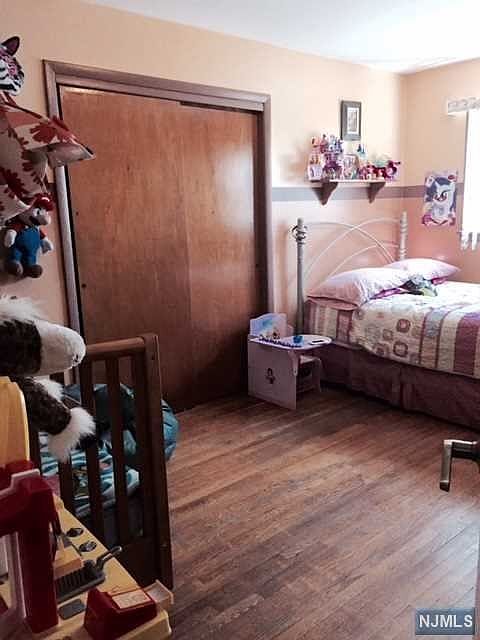 2nd image of 95 Sylvan Ave