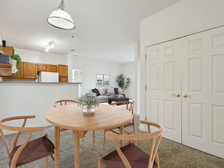 Oxford - 1 Bed / 1 Bath - 922 Sq.Ft.