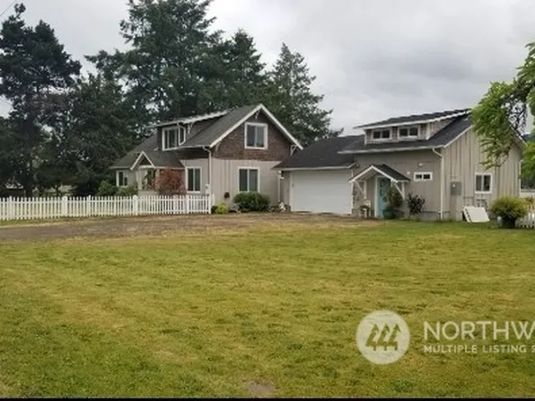 60 E Sunny Sands Road, Cathlamet, WA 98612