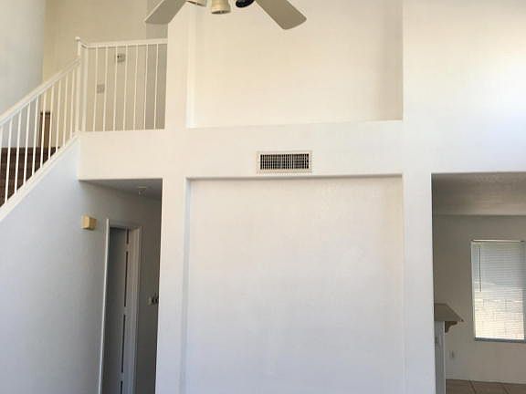 2nd image of 1302 W Kingbird Dr