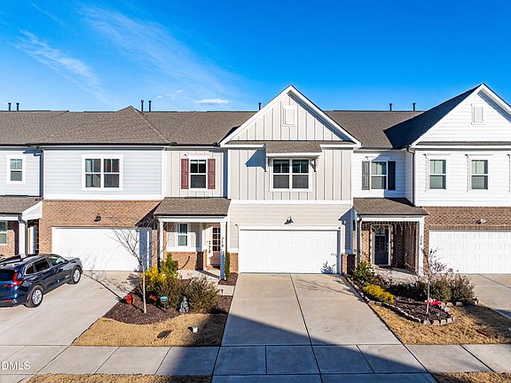 3rd image of 718 Toulouse Ct