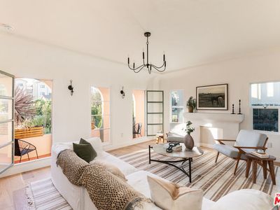 1568 S Hayworth Ave, Los Angeles, CA, 90035