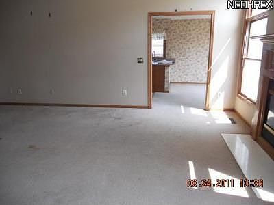 3rd image of 153 Gleneagle Dr