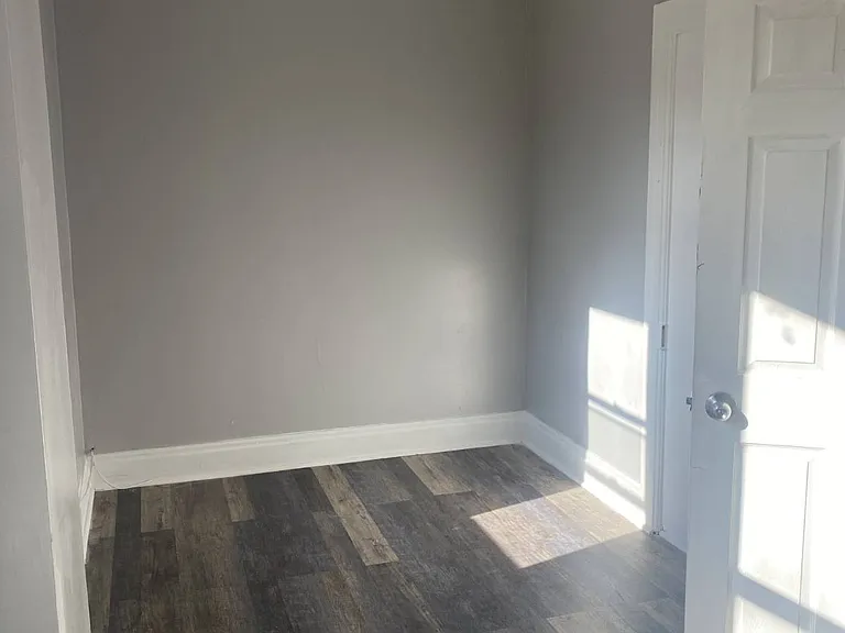 516 4th St #3F — Photo 7