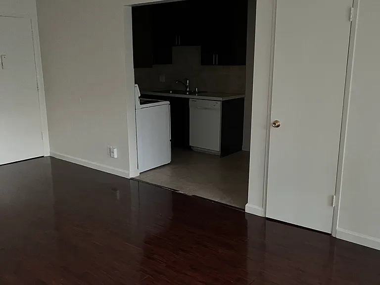 470 E Angeleno Ave — Photo 30