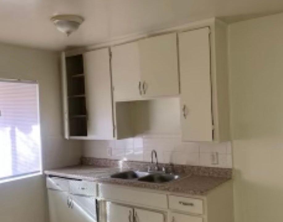 1st image of 223 N Hamilton Ave
