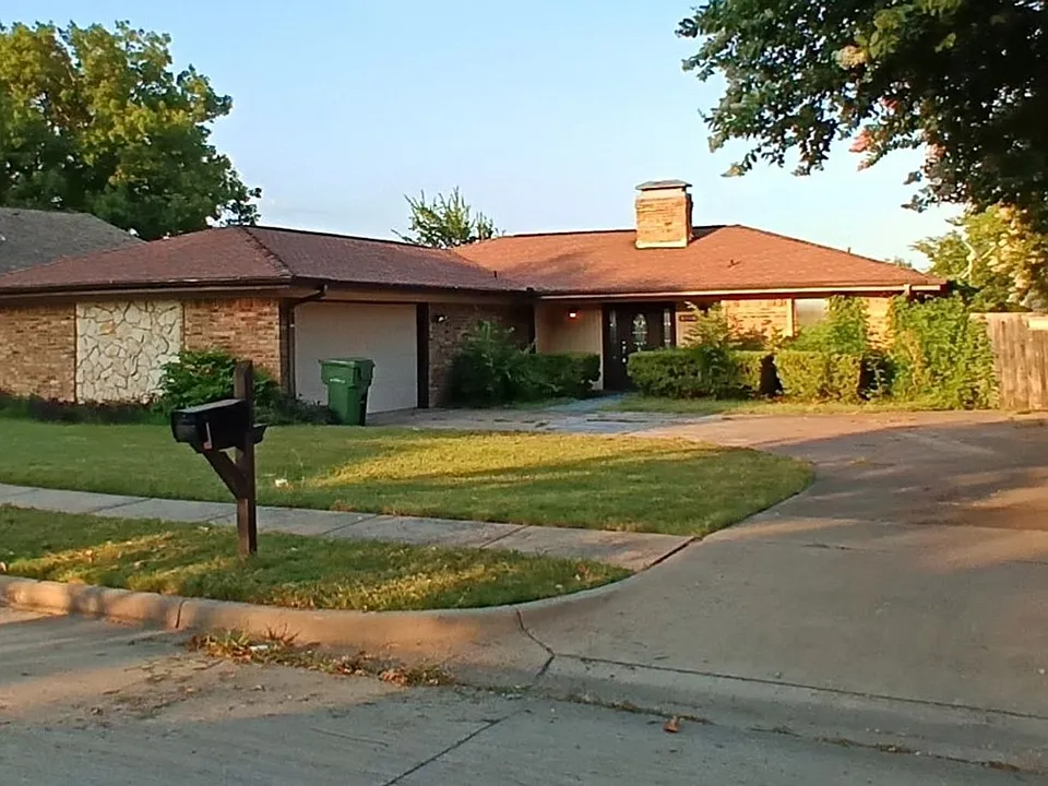 4106 Cedar Creek Dr