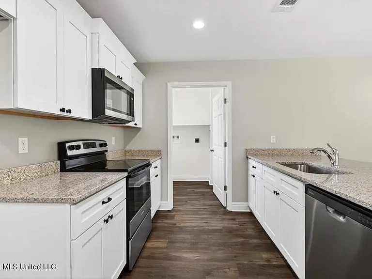 44 John Travis Rd — Photo 8