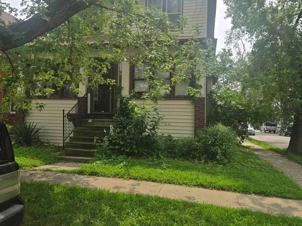 139 Perry Pl, Wyandotte, MI 48192