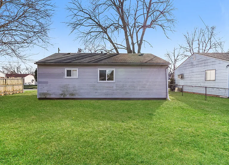 1344 Southfield Dr S — Photo 14