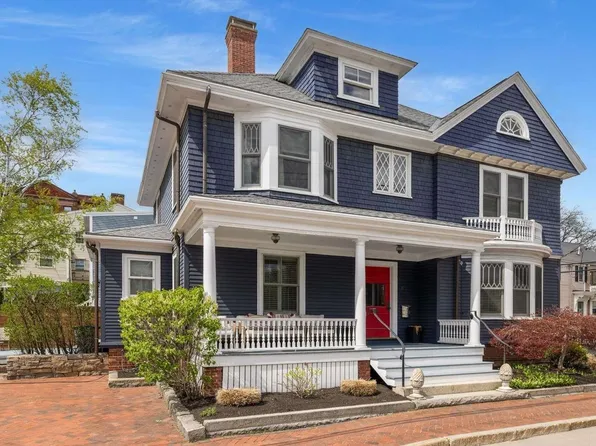 115 Court Street, Portsmouth, NH 03801