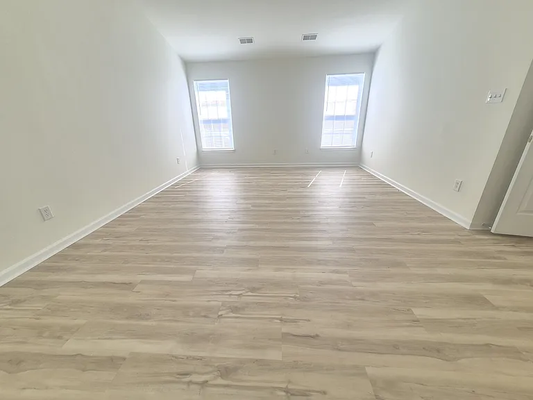 5207 Linden Dr — Photo 21