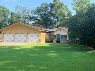 819 11th St, McComb, MS 39648