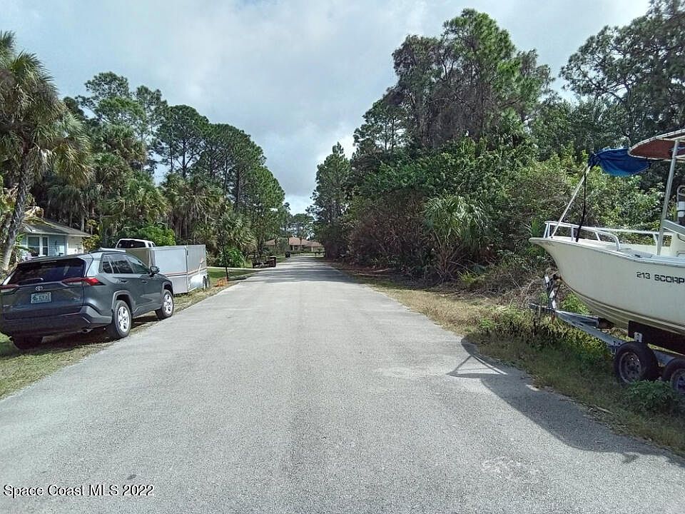 2nd image of 1380 Gibbs Rd SW