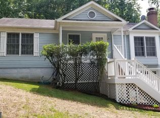 2436 Harpoon Dr, Stafford, VA 22554