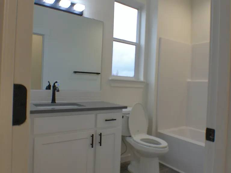 528 S 7th St — Photo 24