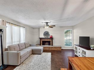 9611 Walnut St APT 1105, Dallas, TX 75243