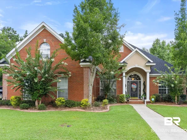 3070 Richmond Dr, Mobile, AL 36695