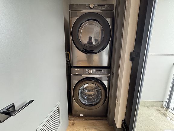 2nd image of 413-419 Arlington Ave #409