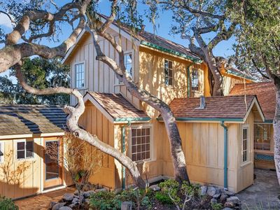 421 Eardley Ave, Pacific Grove, CA, 93950
