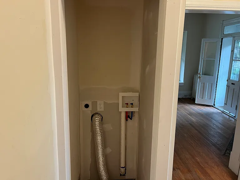 122 Elmwood Ave #1 — Photo 6