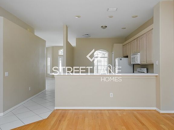 3rd image of 3711 Eaglewood St
