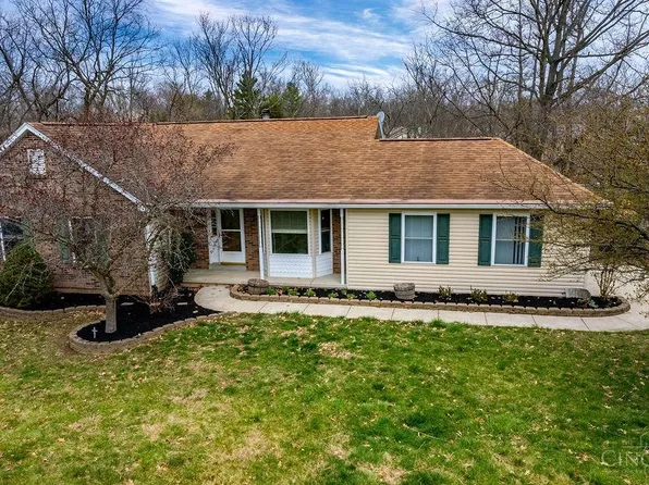 898 Beechwood Cir, Lawrenceburg, IN 47025