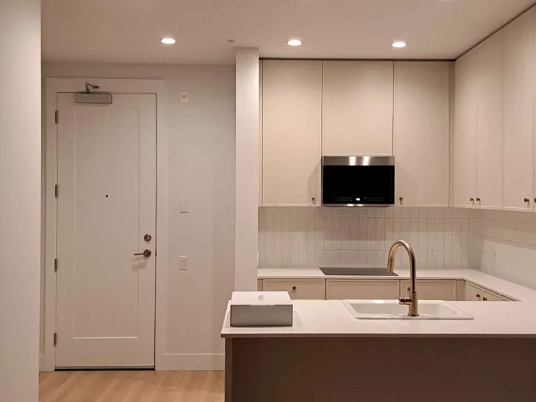 708 Edgar Ave #214 — Photo 8