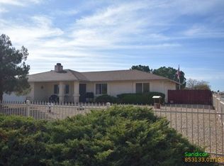 13496 Appleblossom, Apple Valley, CA 92308