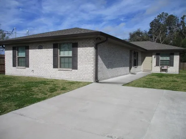116 P St APT B, Belle Chasse, LA 70037