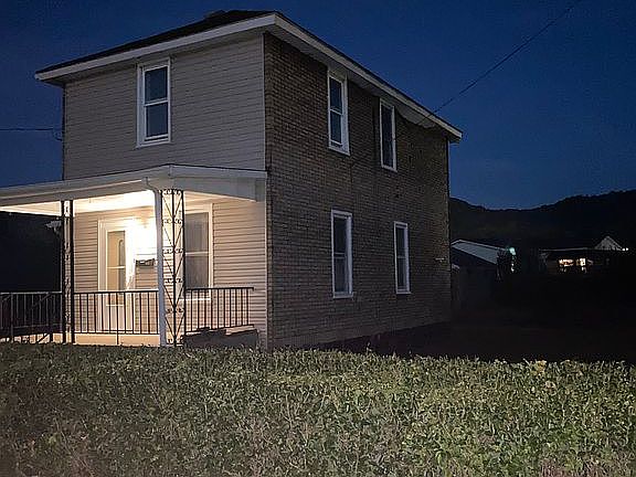 2nd image of 424 Poplar Ave