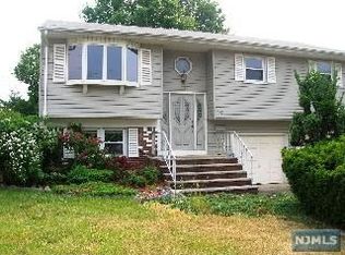 152 Jocelyn Ave, Wood Ridge, NJ 07075