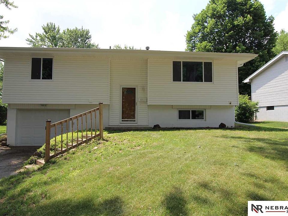 1st image of 8813 Park View Blvd