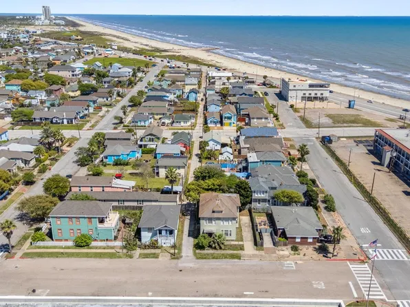 1514 15th St, Galveston, TX 77550