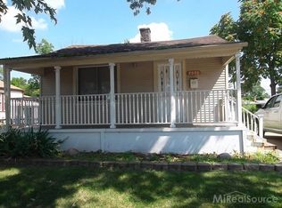 7595 Yacht Ave, Warren, MI 48091
