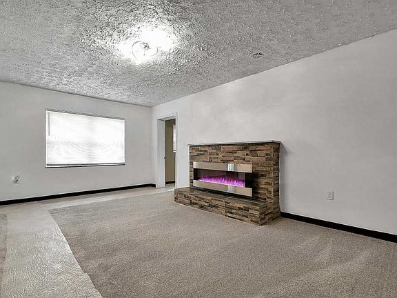 5th image of 899 E 13th Ave