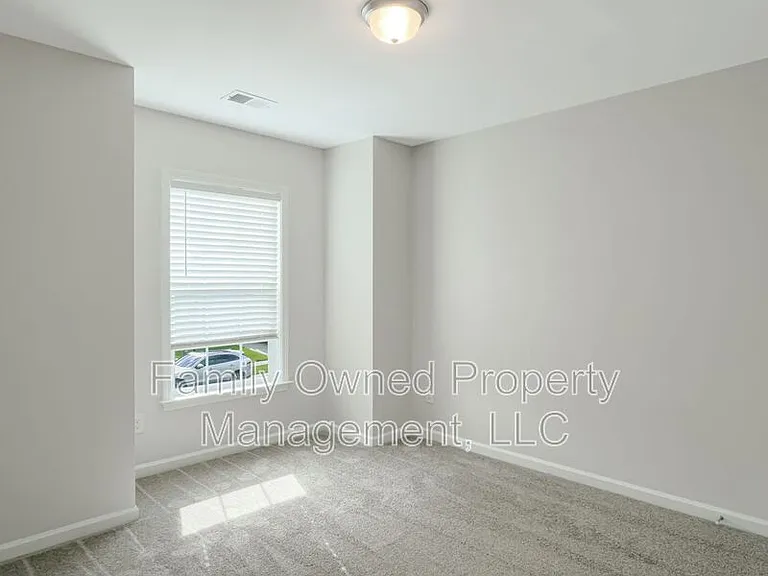 603 Pendleton Dr — Photo 28