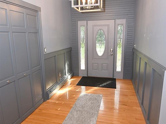 5th image of 45 Lausanne Ln