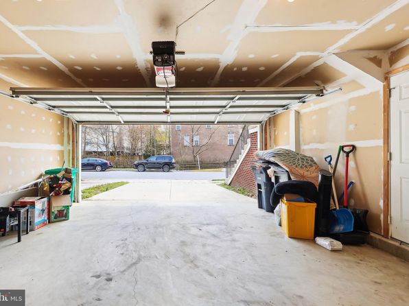 10200 Nareen St, Upper Marlboro, MD 20774