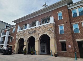 2301 25th St S #4-108, Arlington, VA 22206