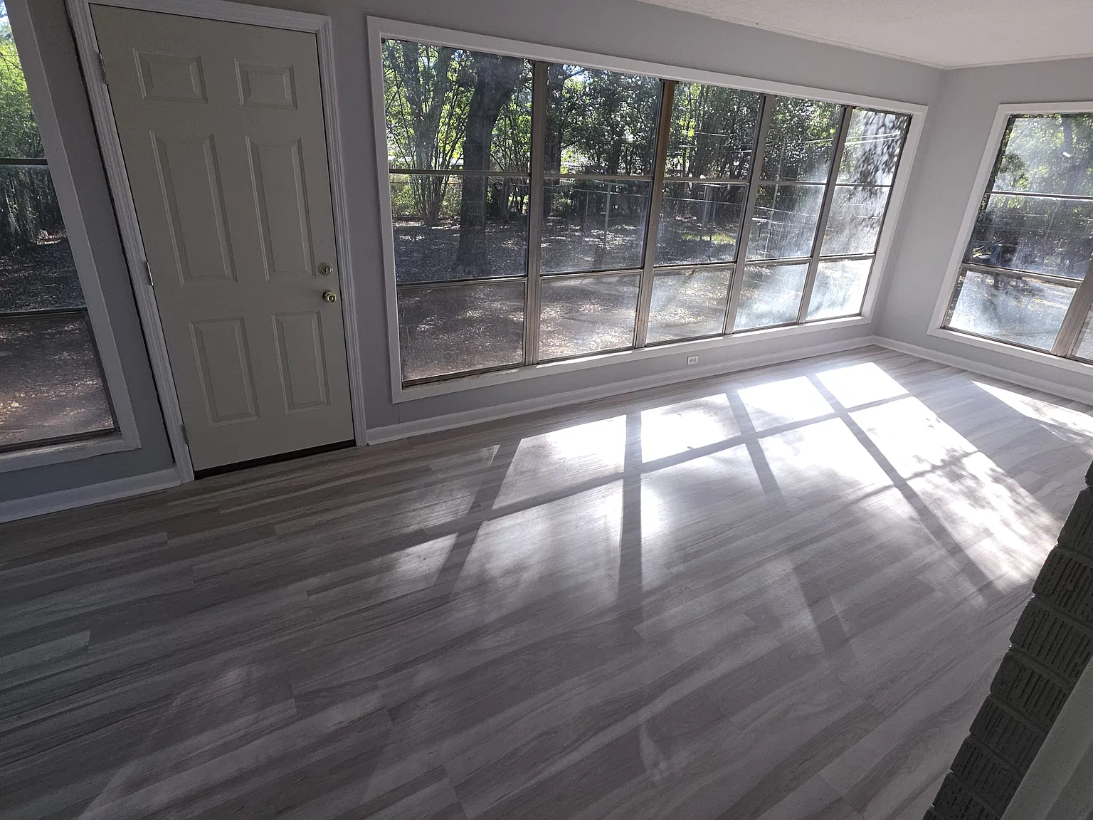 3 bed, 1180 sqft, $1,200 — Photo 2