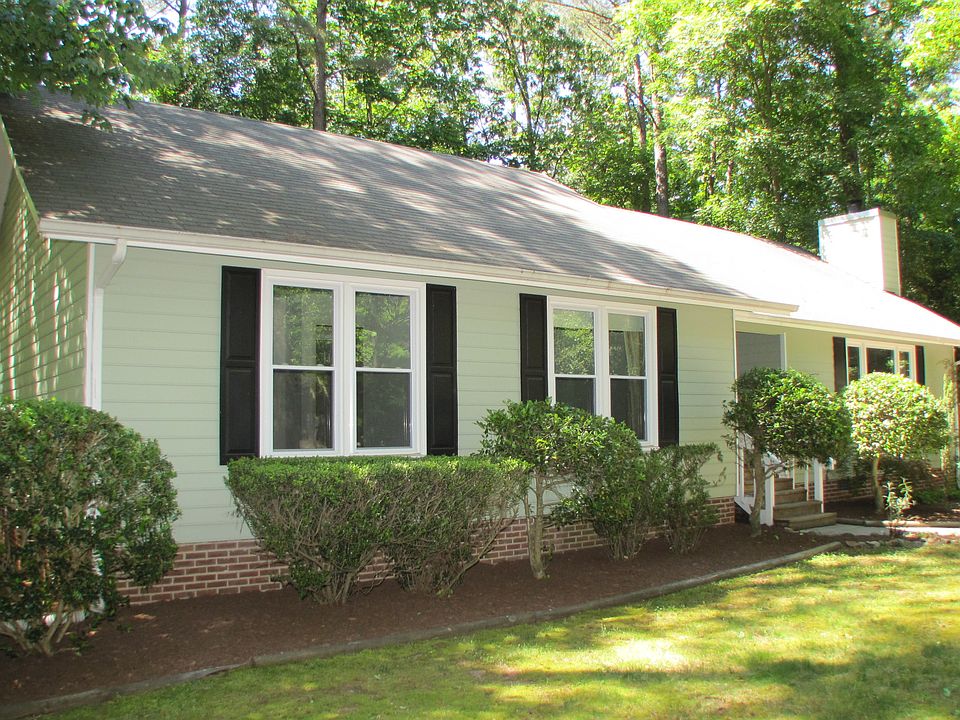 1st image of 109 Hampton Ct