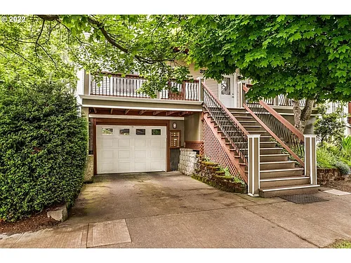35 NE Tillamook St #A Photo 1