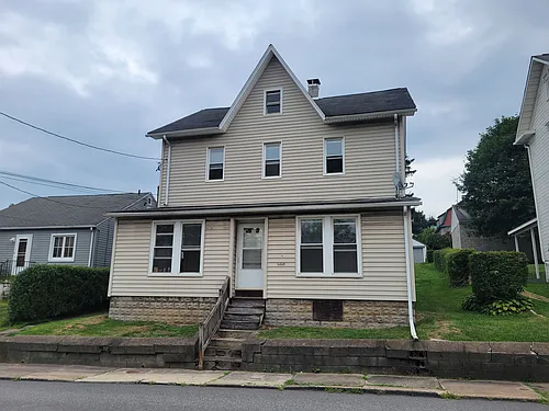 1359 Franklin St #2 Photo 1