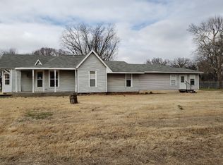 221 E Thomas St, Perkins, OK 74059