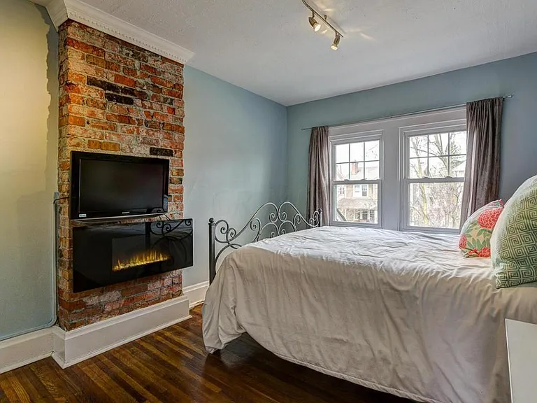 317 Crestview Rd — Photo 8
