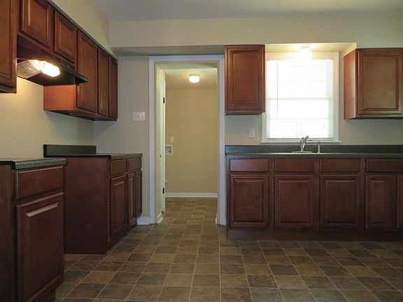 3rd image of 3508 Brookmeade St
