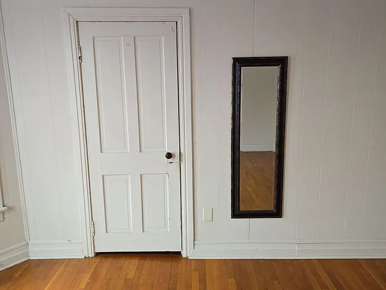 115 S Potomac St — Photo 12