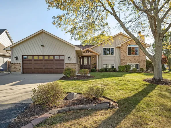 401 Roberts Rd, Winthrop Harbor, IL 60096