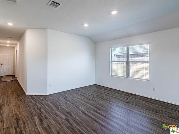 3rd image of 1325 Chad Dr